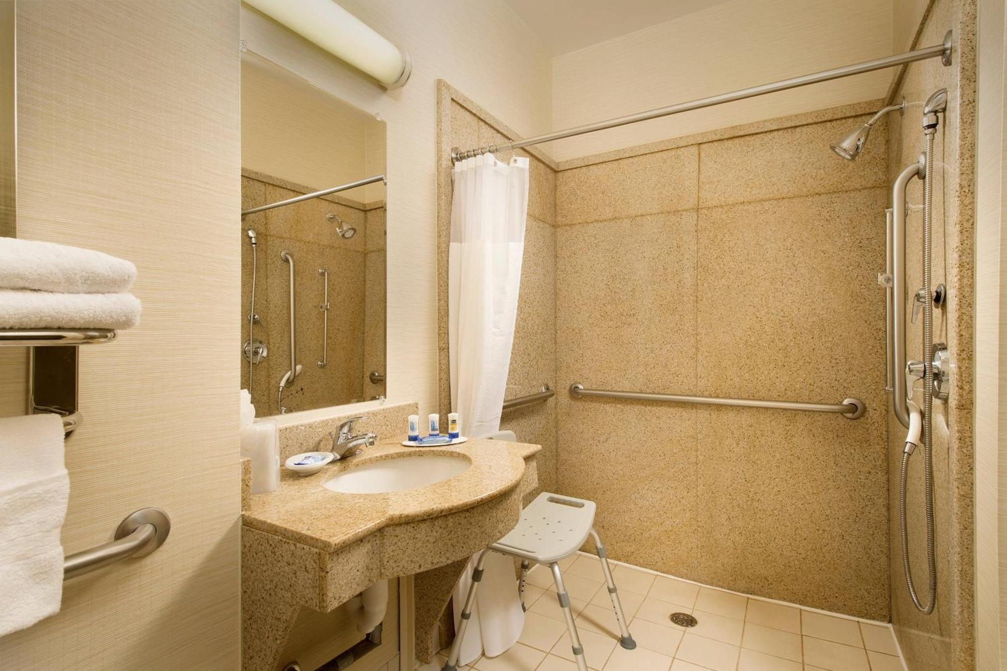 Fairfield Inn & Suites By Marriott Waco North Экстерьер фото